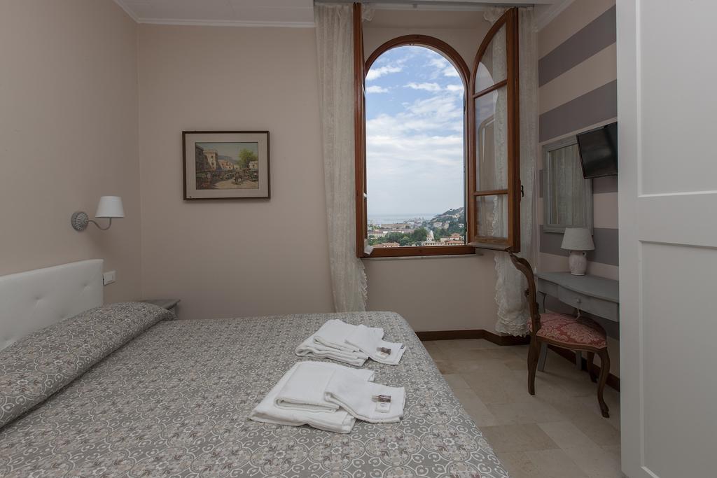 Cá Leon Hotel La Spezia Ngoại thất bức ảnh